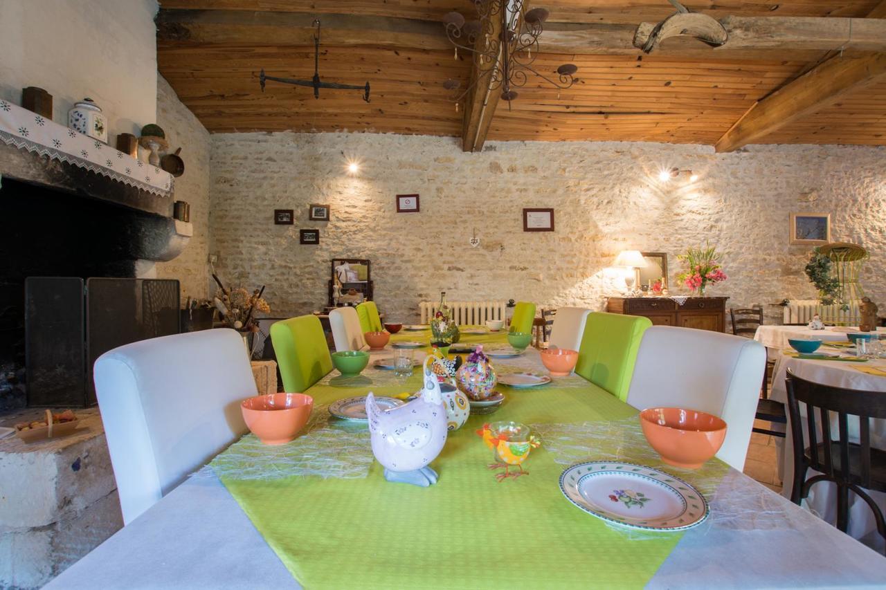 Bed and Breakfast A L'Antan - La Ferme D'Octave Saint-Hilaire-de-Villefranche Экстерьер фото