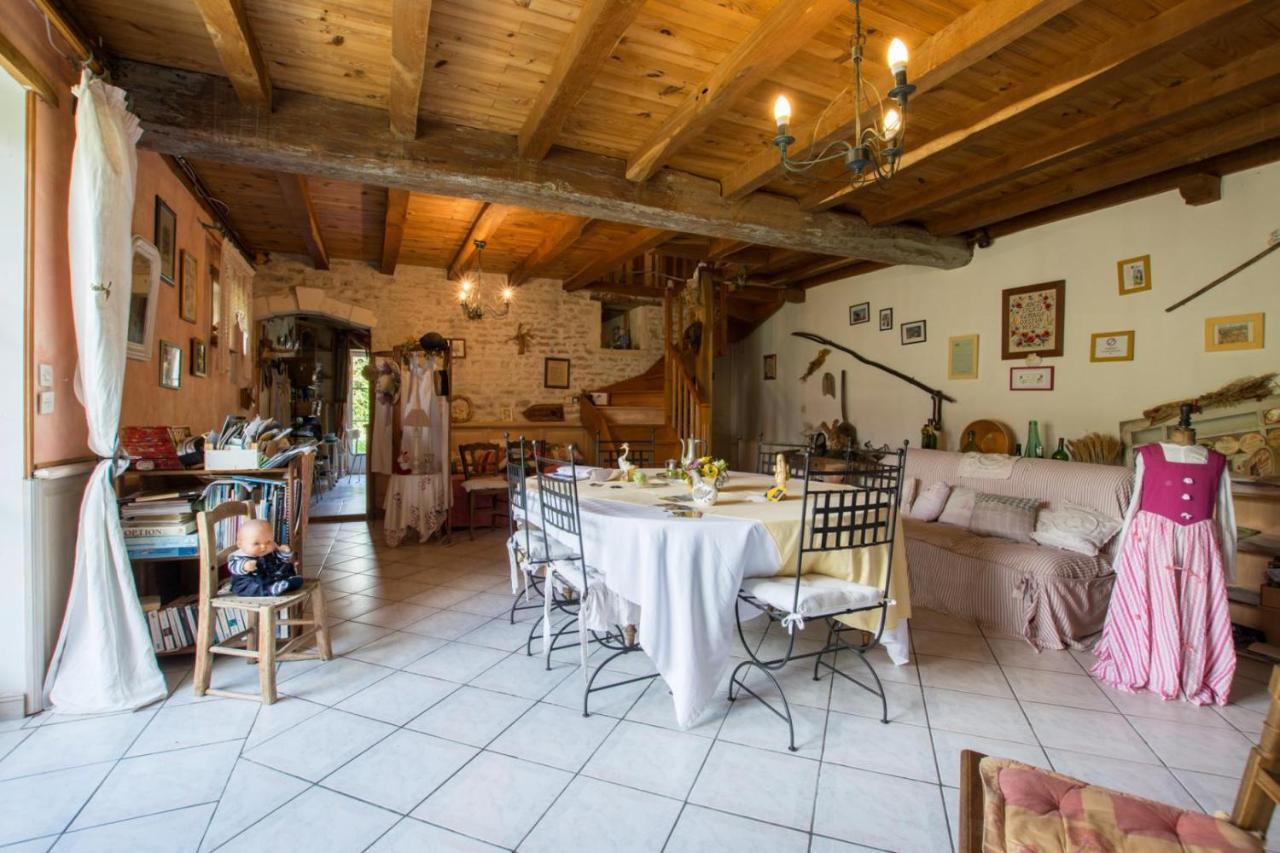 Bed and Breakfast A L'Antan - La Ferme D'Octave Saint-Hilaire-de-Villefranche Экстерьер фото