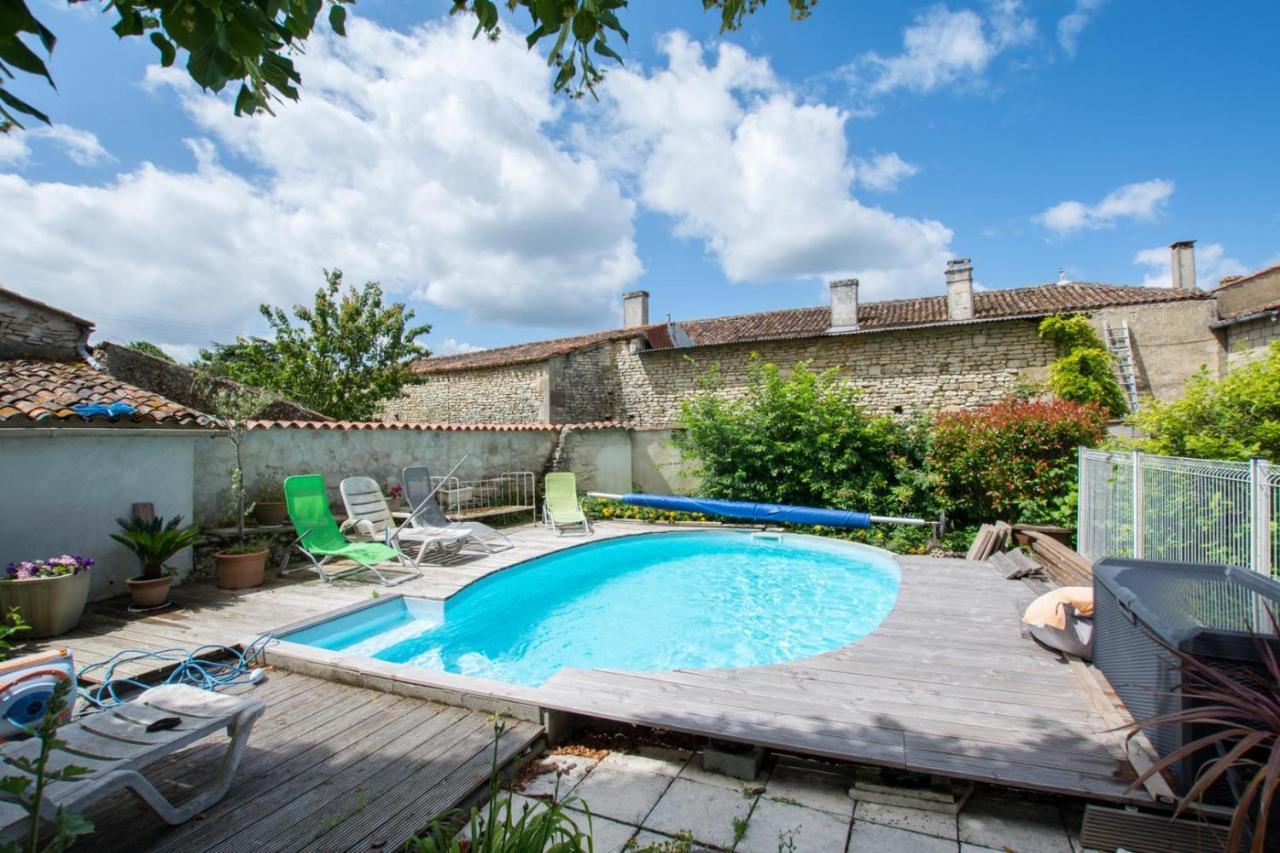 Bed and Breakfast A L'Antan - La Ferme D'Octave Saint-Hilaire-de-Villefranche Экстерьер фото